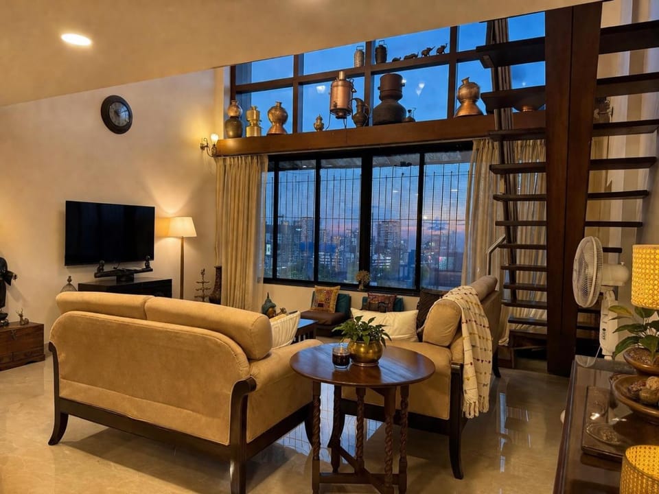 Pet Friendly Spacious 3 BHK Penthouse Apartment in Mumbai