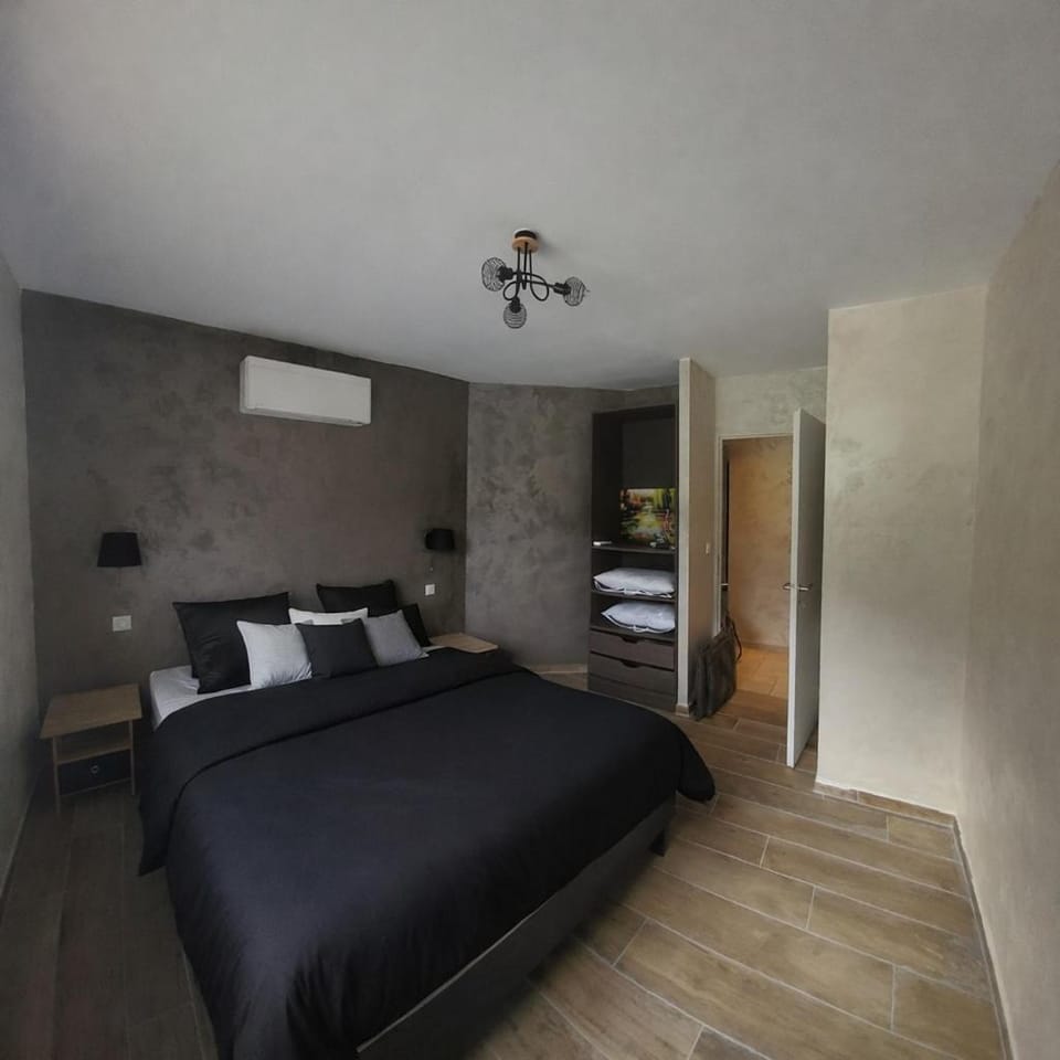 House with 4 air-conditioned bedrooms and swimming pool Villa in Les Vans