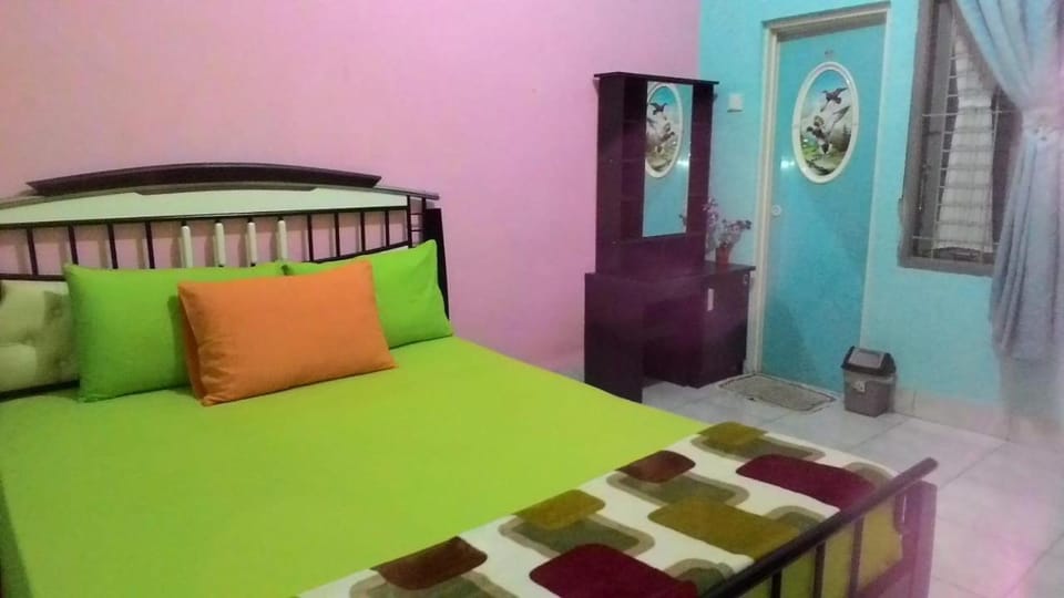 Ruqita Homestay Vacation rental in West Sumatra, Indonesia