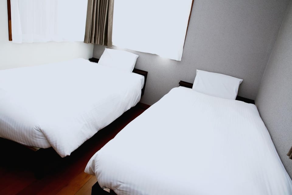 那覇空港20分 高速道路7分 イオンタウン徒歩10分 便利な貸切宿最大6名 Apartment in Okinawa Prefecture