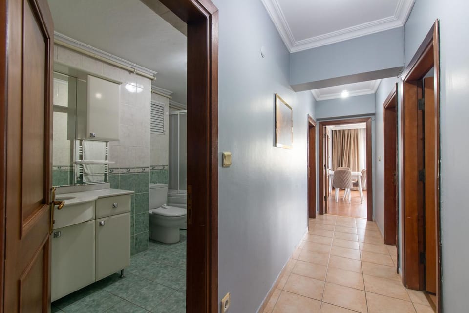 Toilet, Bathroom