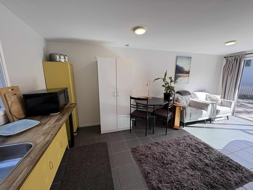Kitchen or kitchenette, Living room, Photo of the whole room, Seating area, Dining area