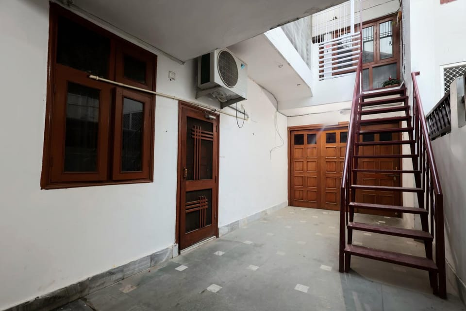 Matrika Rooms Vacation rental in Lucknow