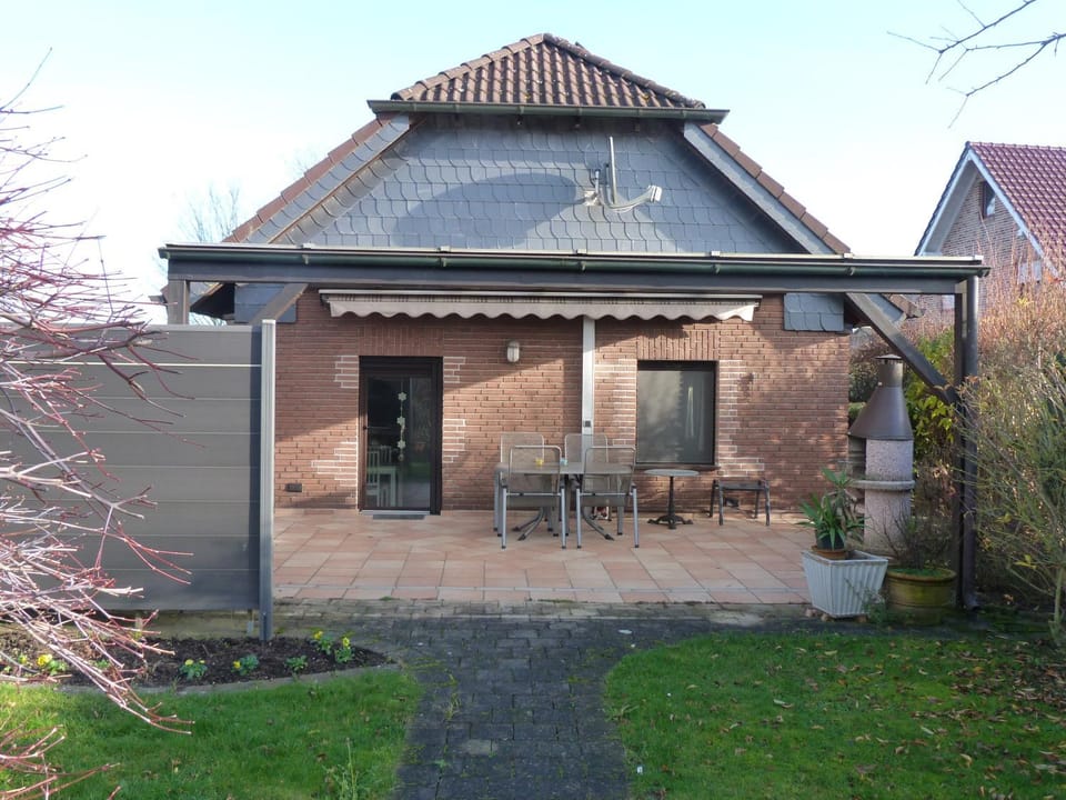 Property building, Balcony/Terrace