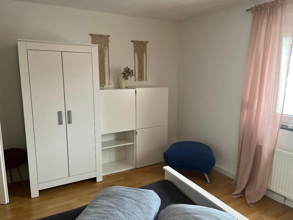 Bed, Photo of the whole room, wardrobe
