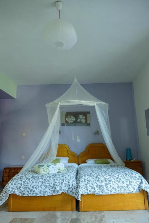 Melina's sunset-Romantic flat with 2 rooms,2 baths and seaview Apartment in Kalymnos