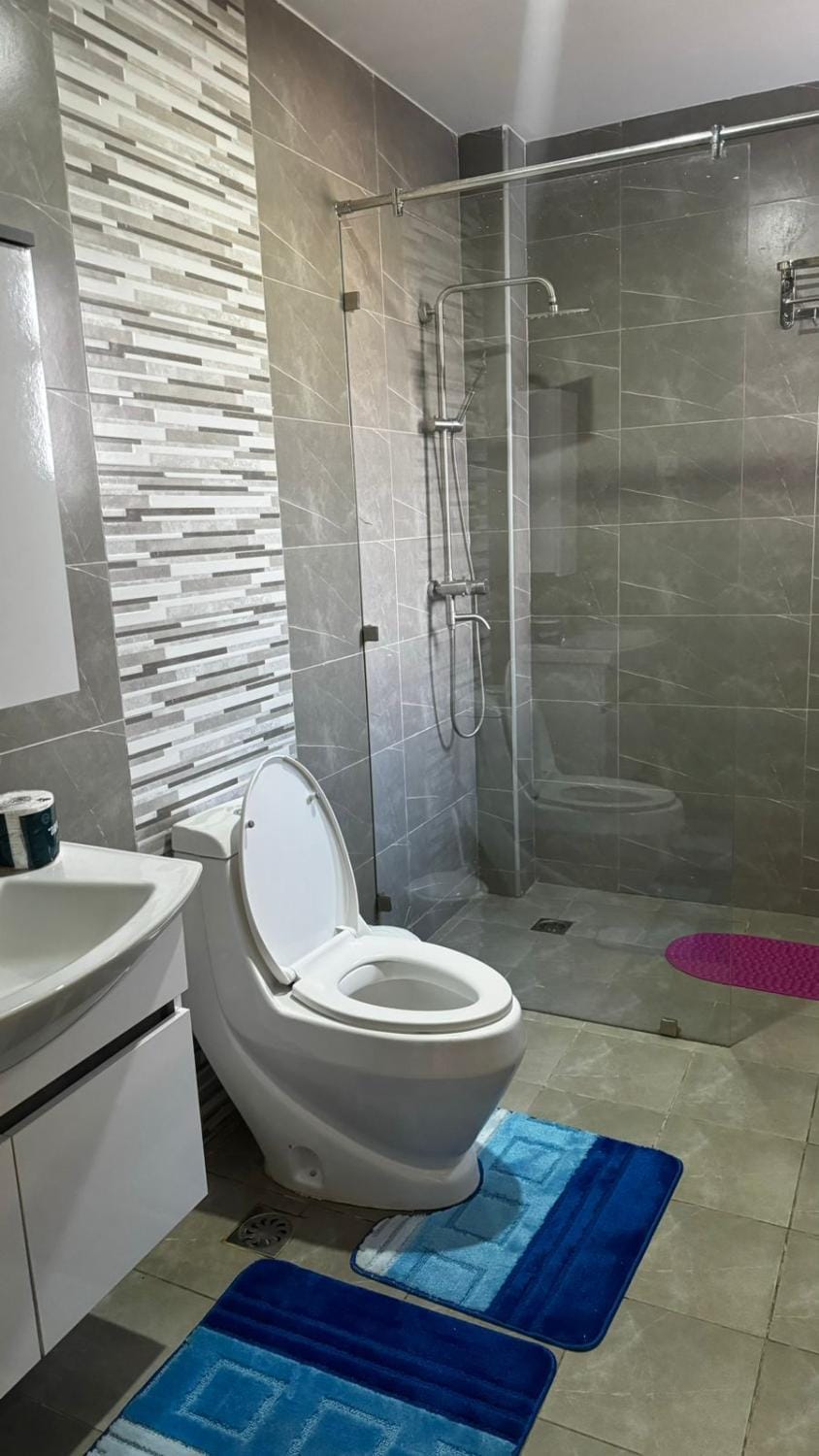 skyline living apartments with heated swimming pool fully equipped gym ample parking space and proximity major shopping malls Apartment in Nairobi