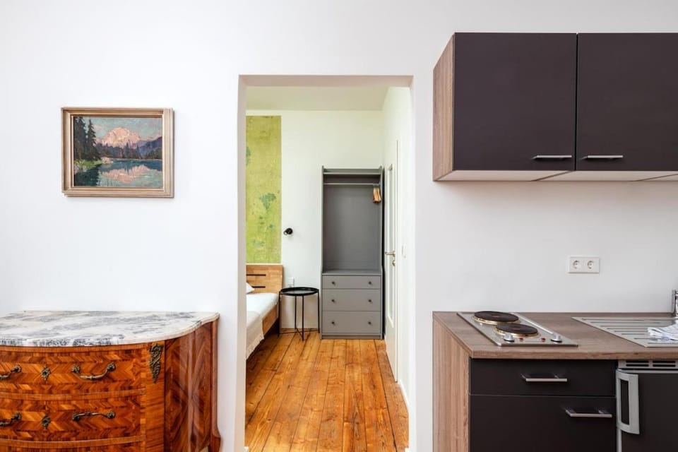 Kitchen or kitchenette, Decorative detail