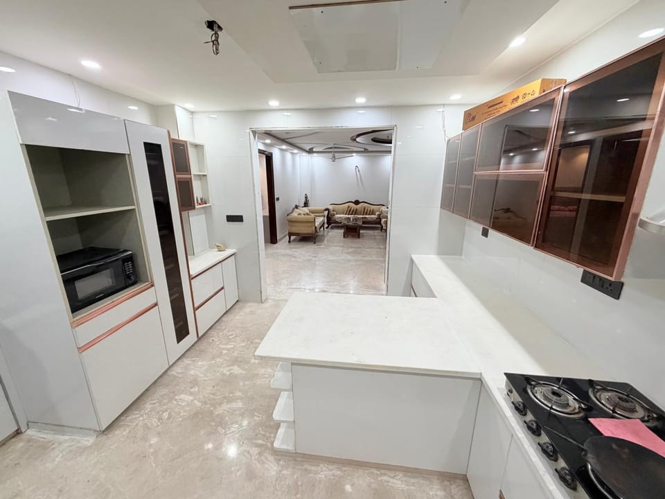 Luxury 4BHK stay in Rajouri Garden Bed and Breakfast in Delhi