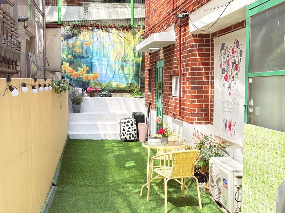 고척돔 아늑하고 조용한 5인 프라이빗 감성스테이 무료주차 구로역 공항버스 도보5분 Apartment in Seoul