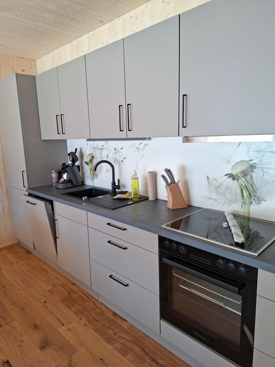 Coffee/tea facilities, Kitchen or kitchenette
