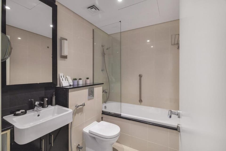 Bathroom, Bath