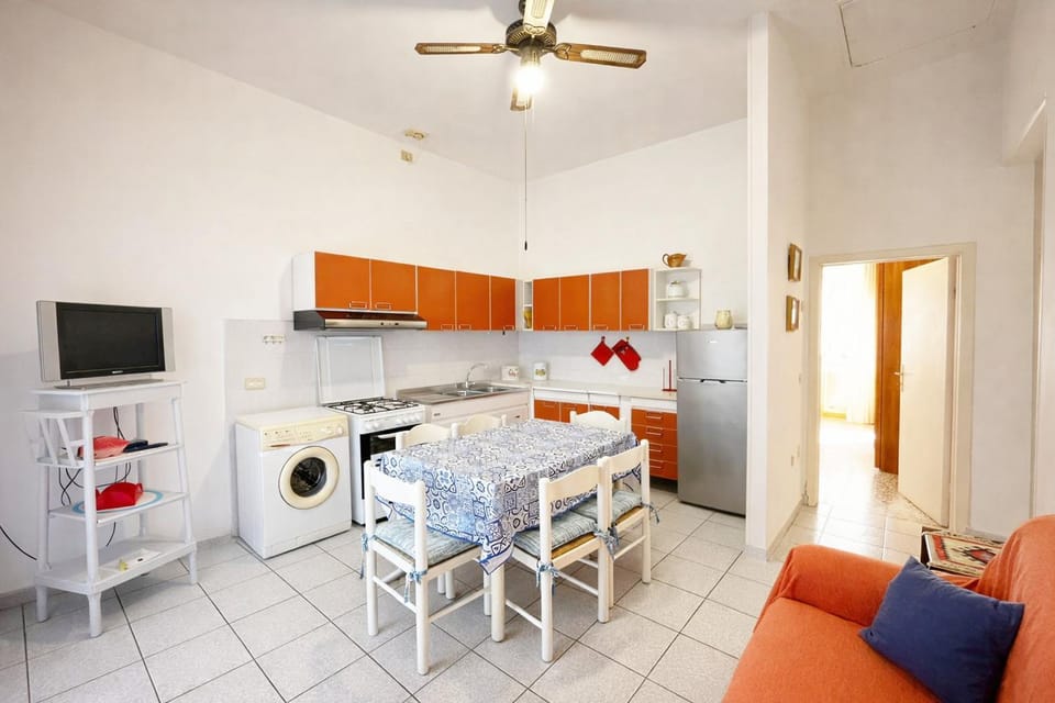 TV and multimedia, Kitchen or kitchenette, Dining area, kitchen, kitchen
