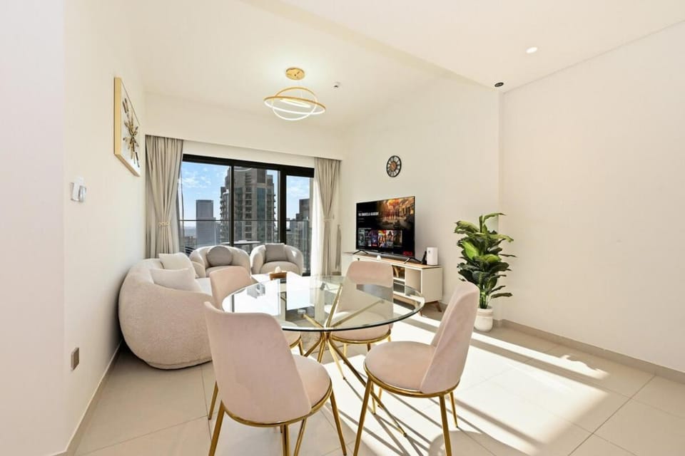 CH Skyline Bliss 1 BR near Burj Khalifa Apartment in Dubai