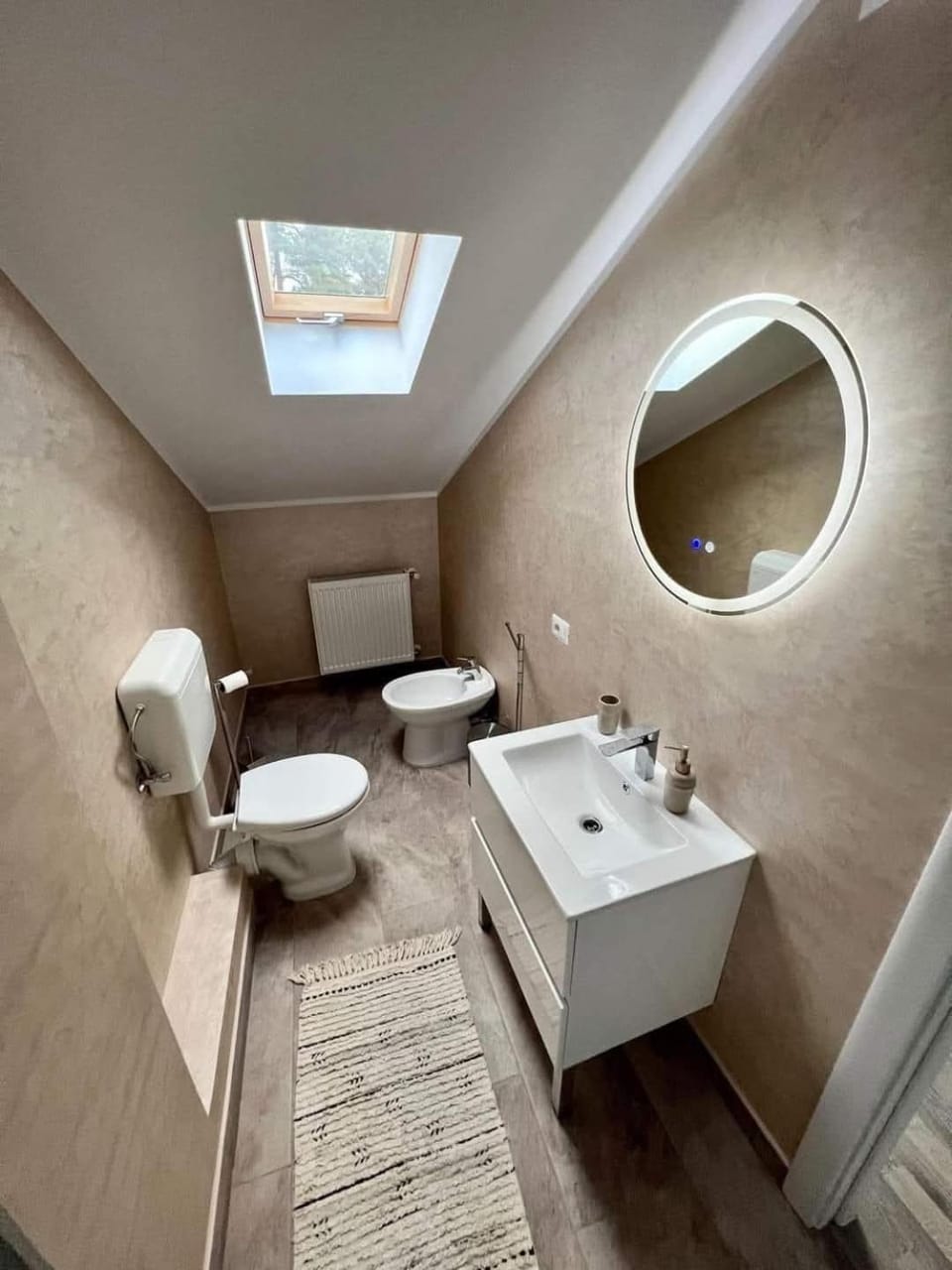 Toilet