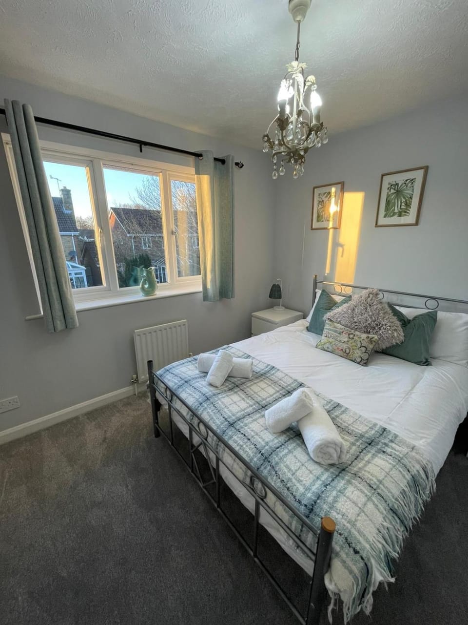 Bedroom, heating