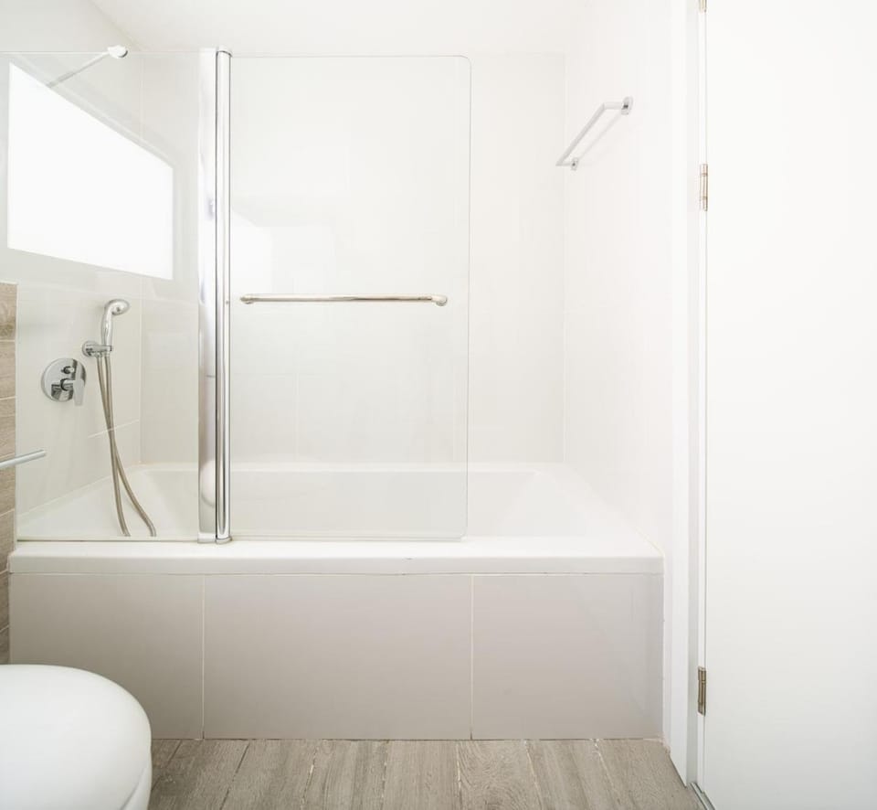 Luxury 3 bedrooms beach-side apartment Apartment in Tel Aviv-Yafo