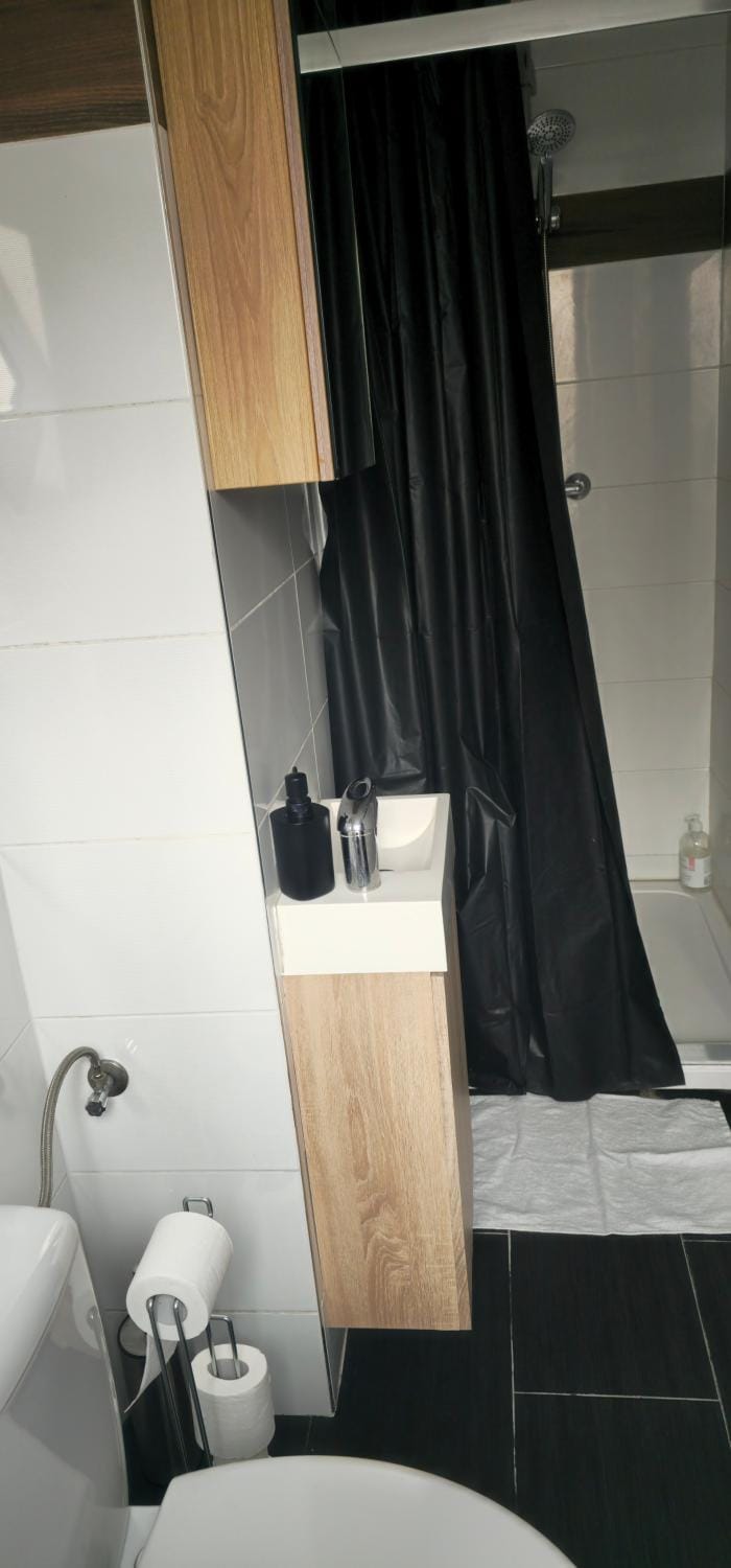 Shower, Toilet, Bathroom