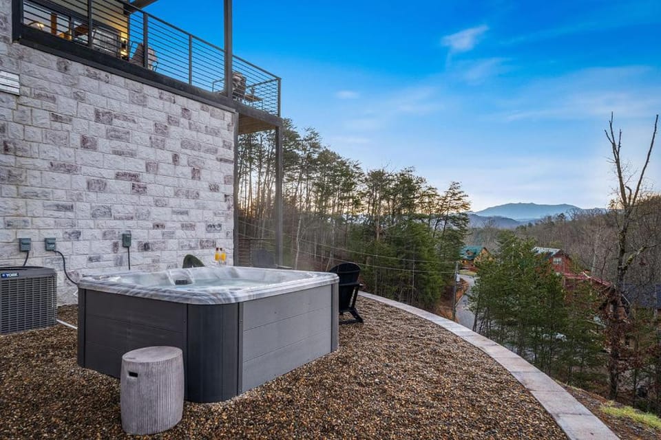 Patio, Hot Tub, Mountain view, Sunset