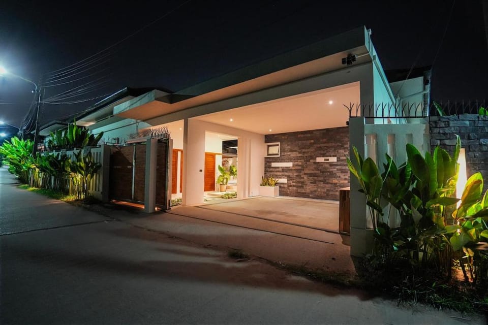 Villa Tropicana - Luxury 4 Bedroom Villa Villa in Rawai