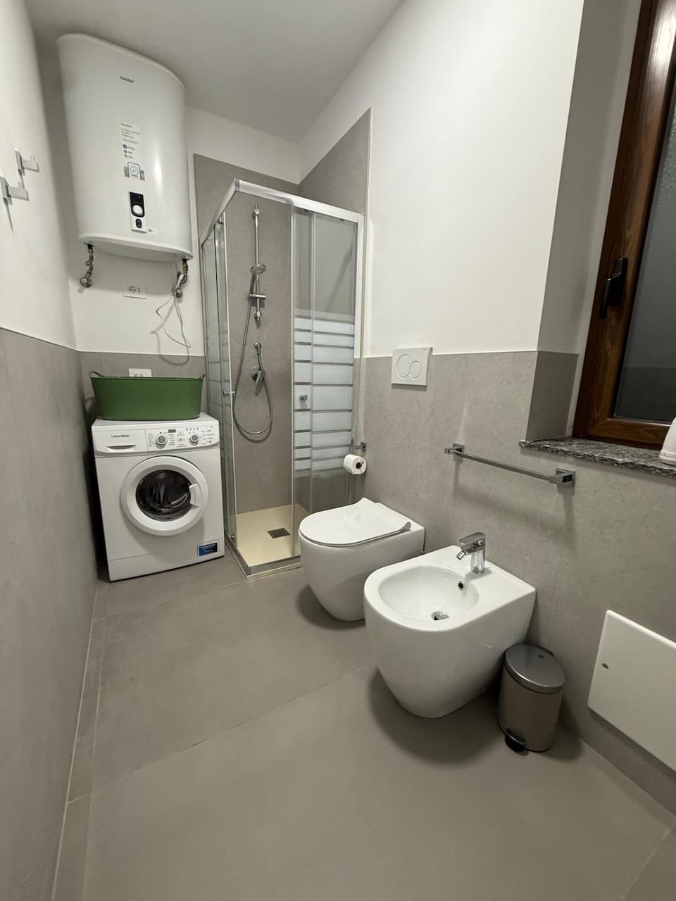 Casa Ermes MM1 Rossa Sesto I Maggio Balloon Museum Milano Monza Apartment in Sesto San Giovanni