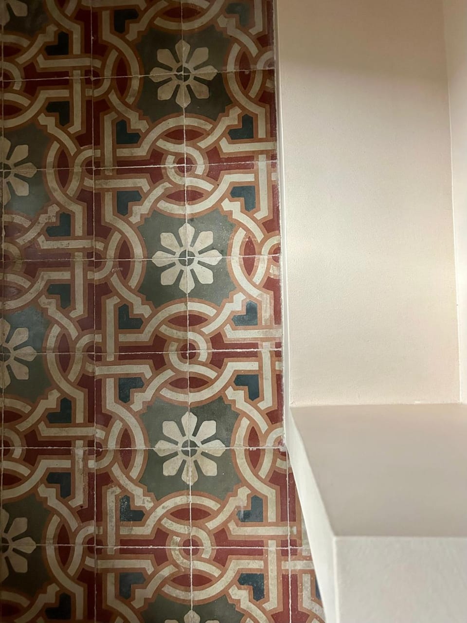 Suite44 - Charming suite in a Historic building set on a Fascinating Staircase with conserved frescoes, original floors and private Jacuzzi Apartment in La Spezia