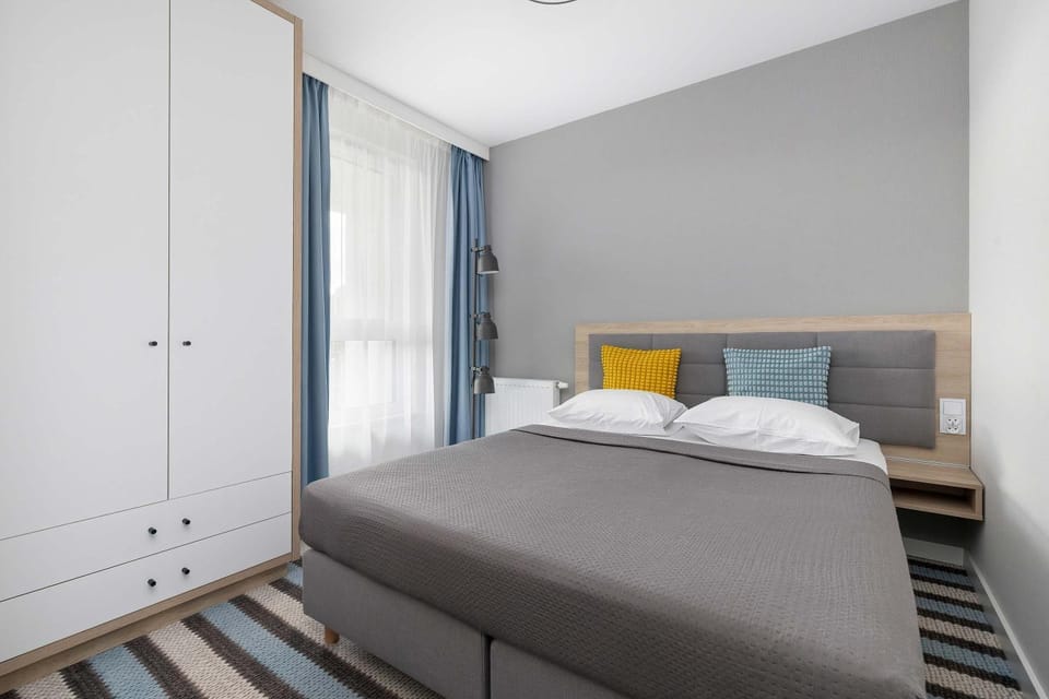 Bed, Photo of the whole room, Bedroom, wardrobe