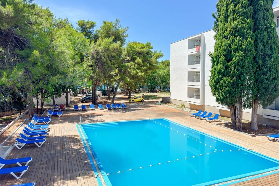 Property building, Swimming pool