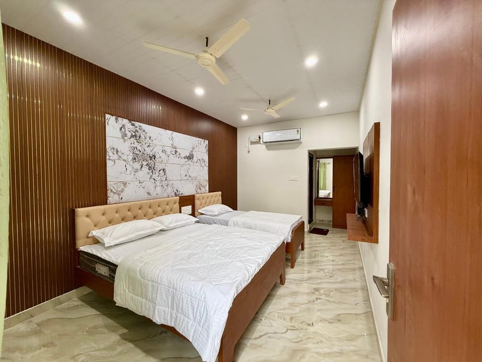 Bedroom, air conditioner