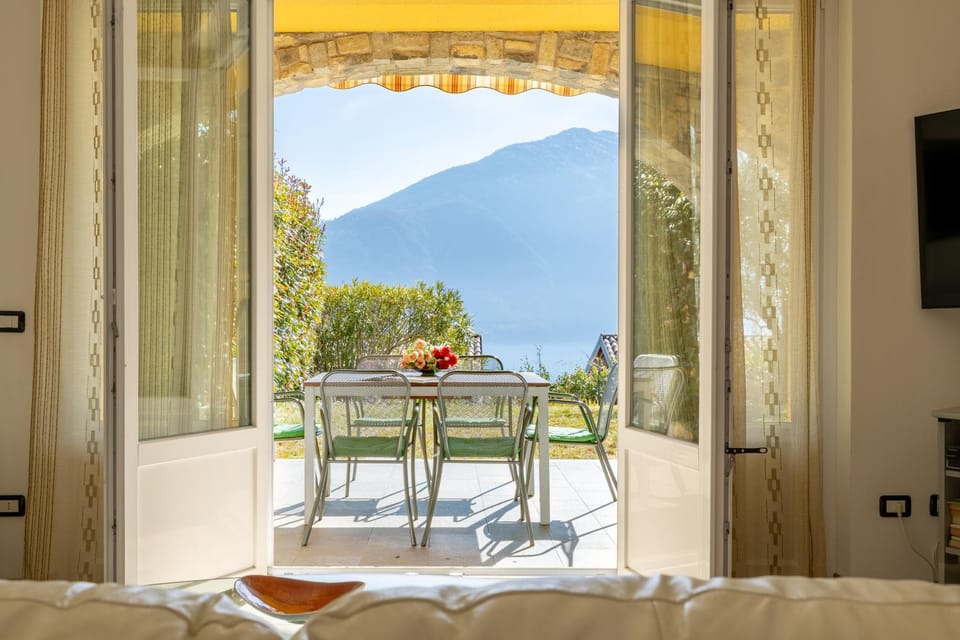 Apartment Maya - Tremezzina House in Tremezzo