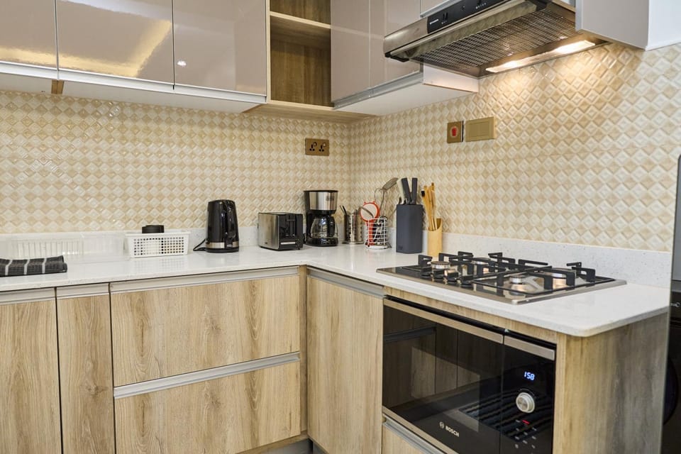 Coffee/tea facilities, Kitchen or kitchenette, stove, toaster, kitchen