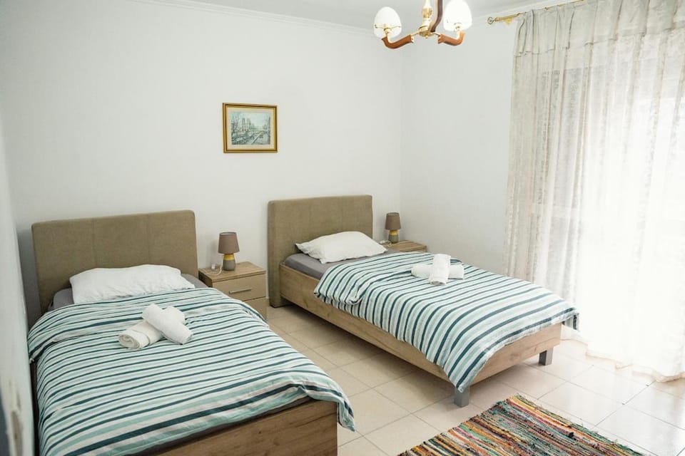 Blloku Central Apartment Check-in 24 ore Apartment in Tirana