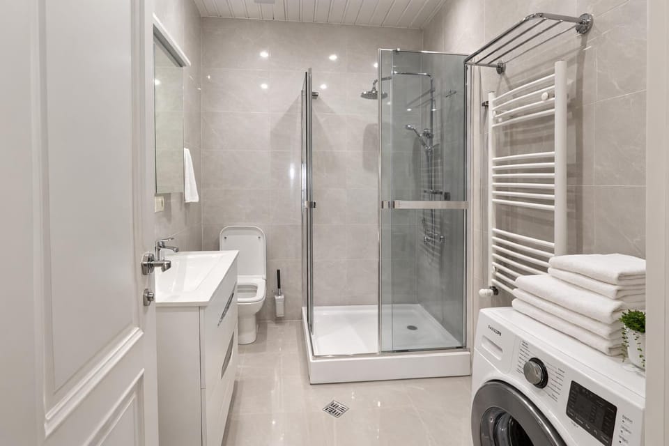Shower, Bathroom, washing machine