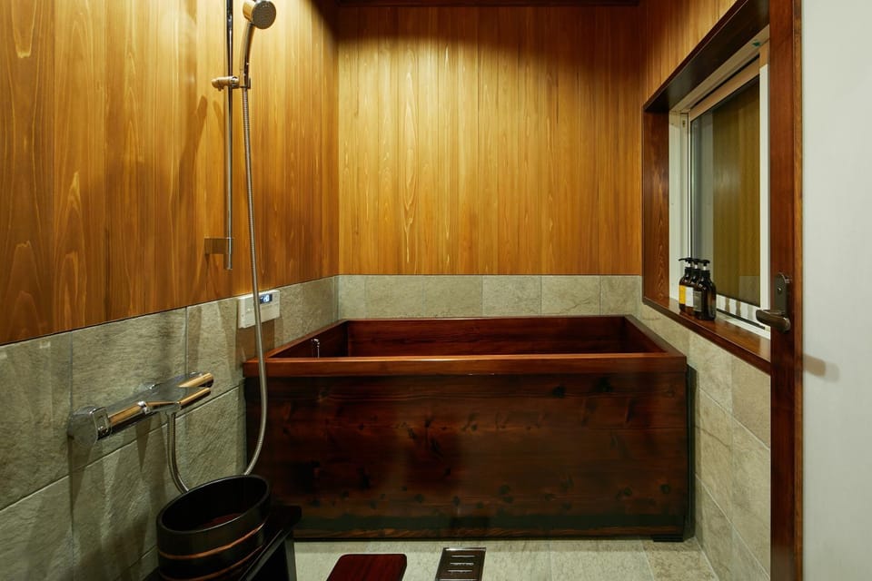 Bathroom, Bath