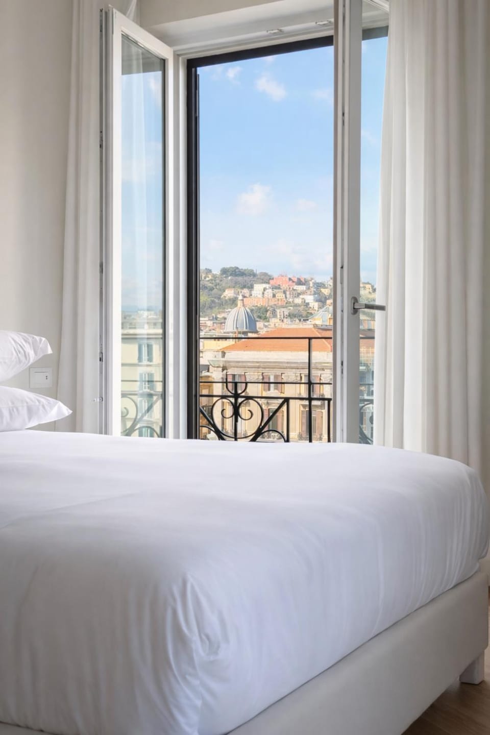 View (from property/room), City view