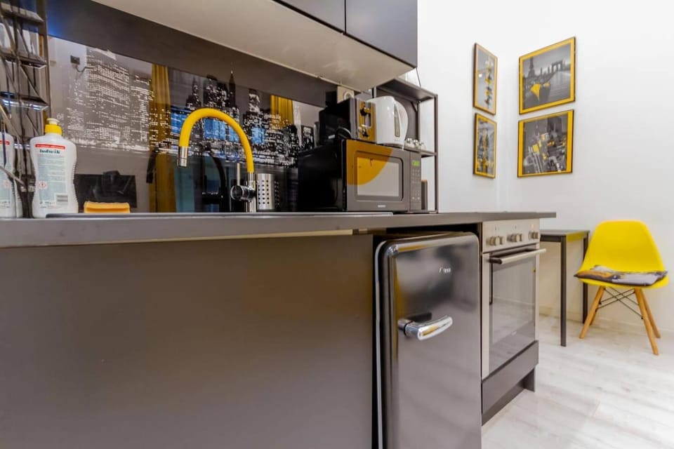 Alice 2 Apartment in Blaha Lujza square Apartment in Budapest