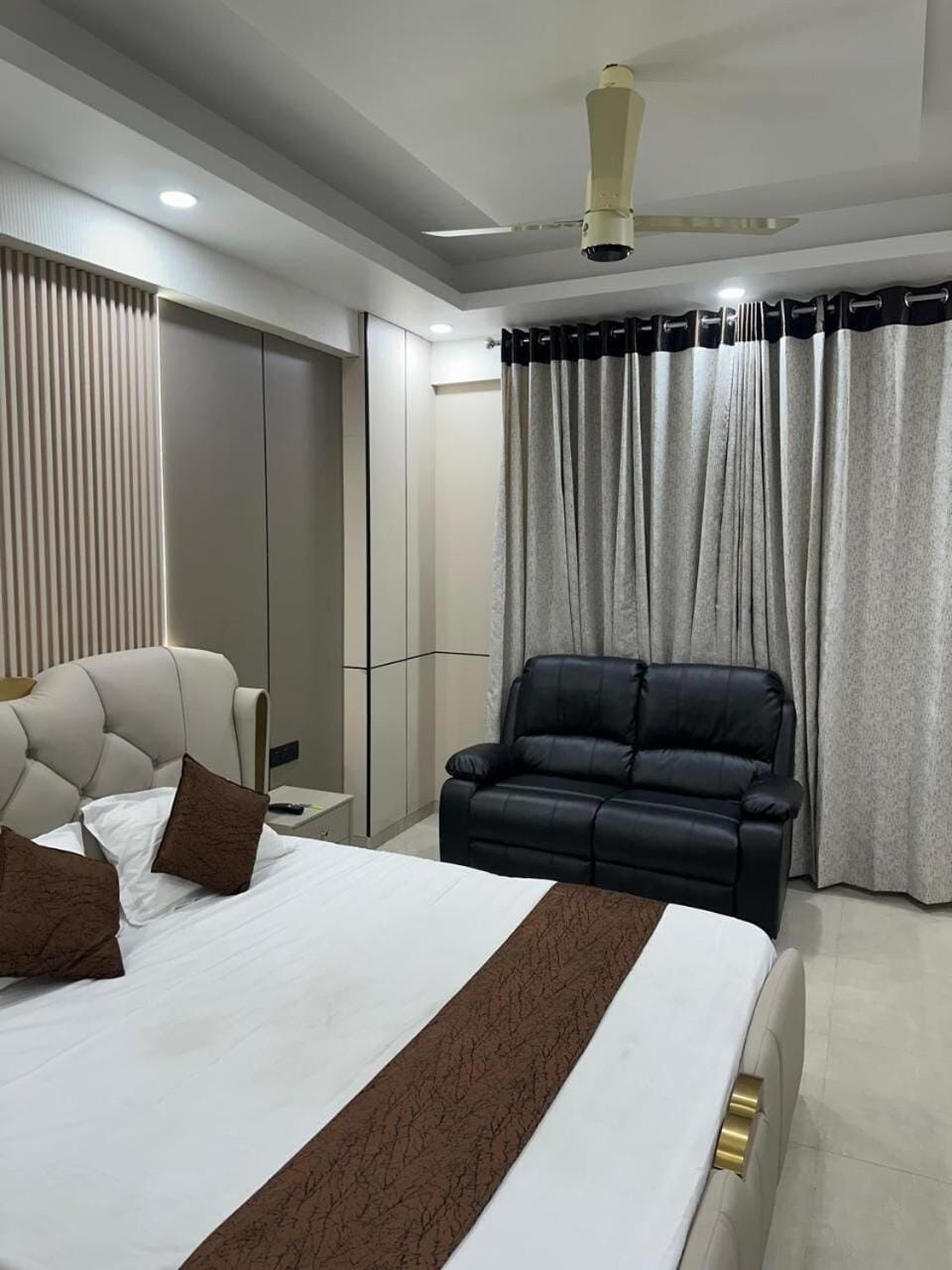 Regal StayThe Perfect Blend of Luxury And Comfort Apartment in Lucknow