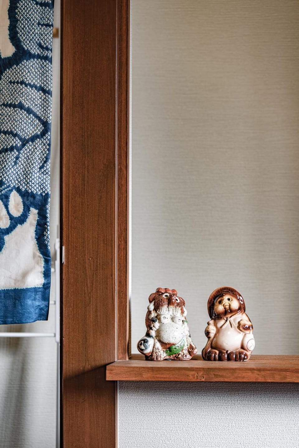 Photo of the whole room, Decorative detail
