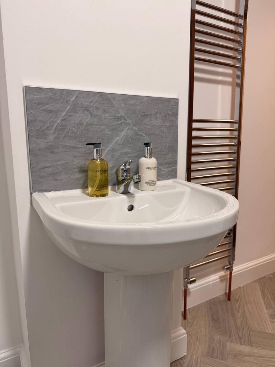 Contractor Friendly 4 Bed House XBOX Sleeps 6 House in Newark-on-Trent