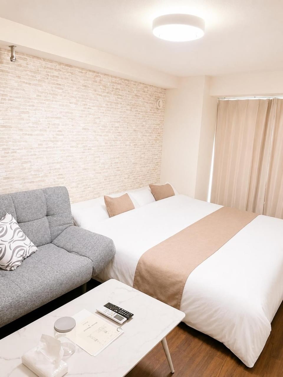 Bed, Living room, Bedroom