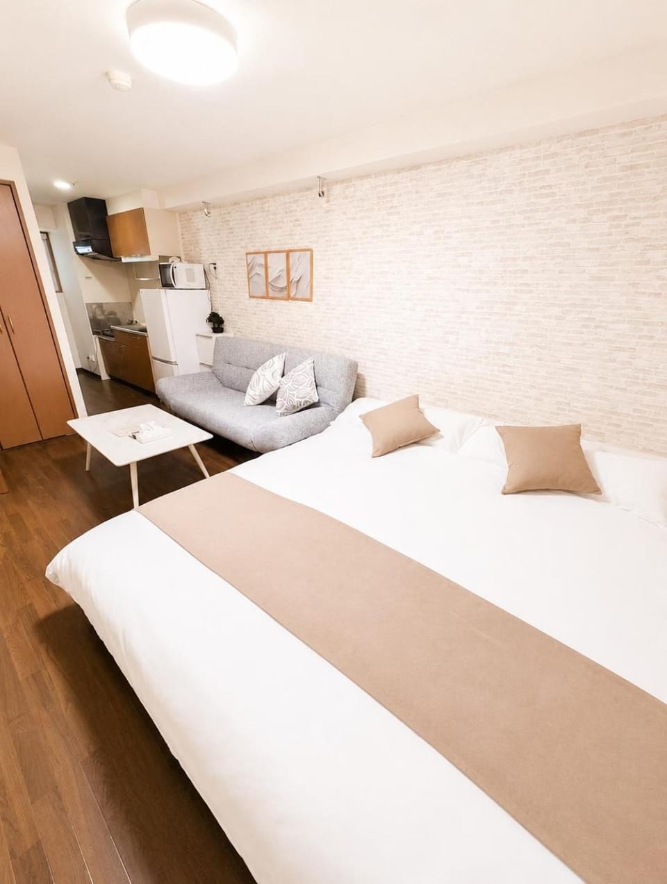 Bed, Living room, Bedroom