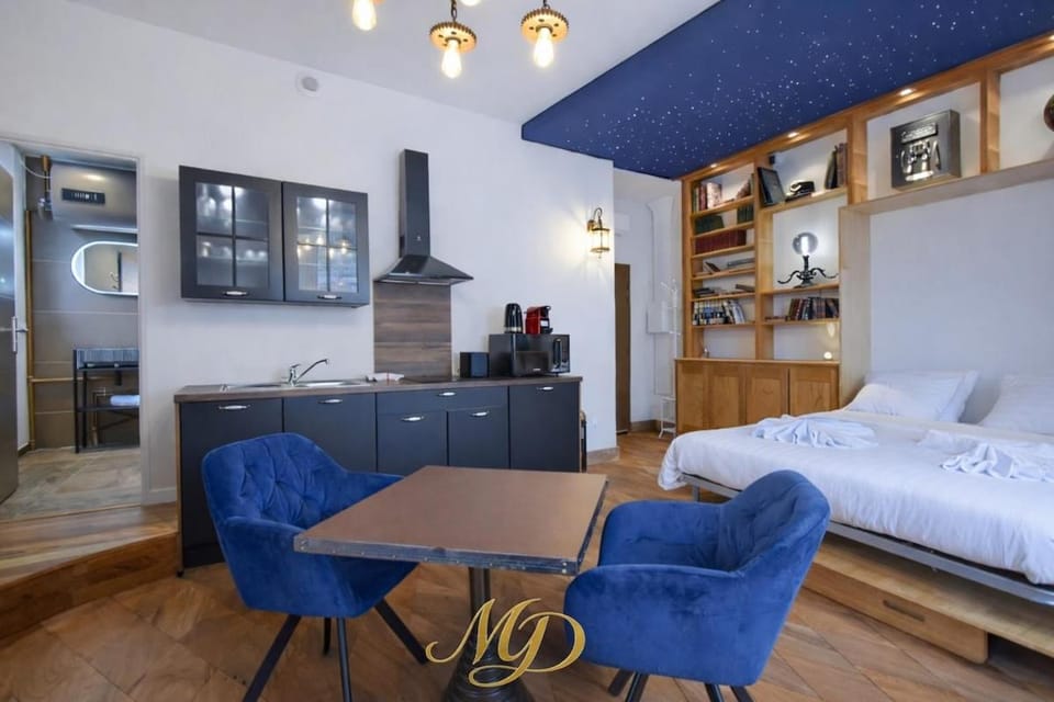 MYD - The Jules Verne Apartment in Grenoble
