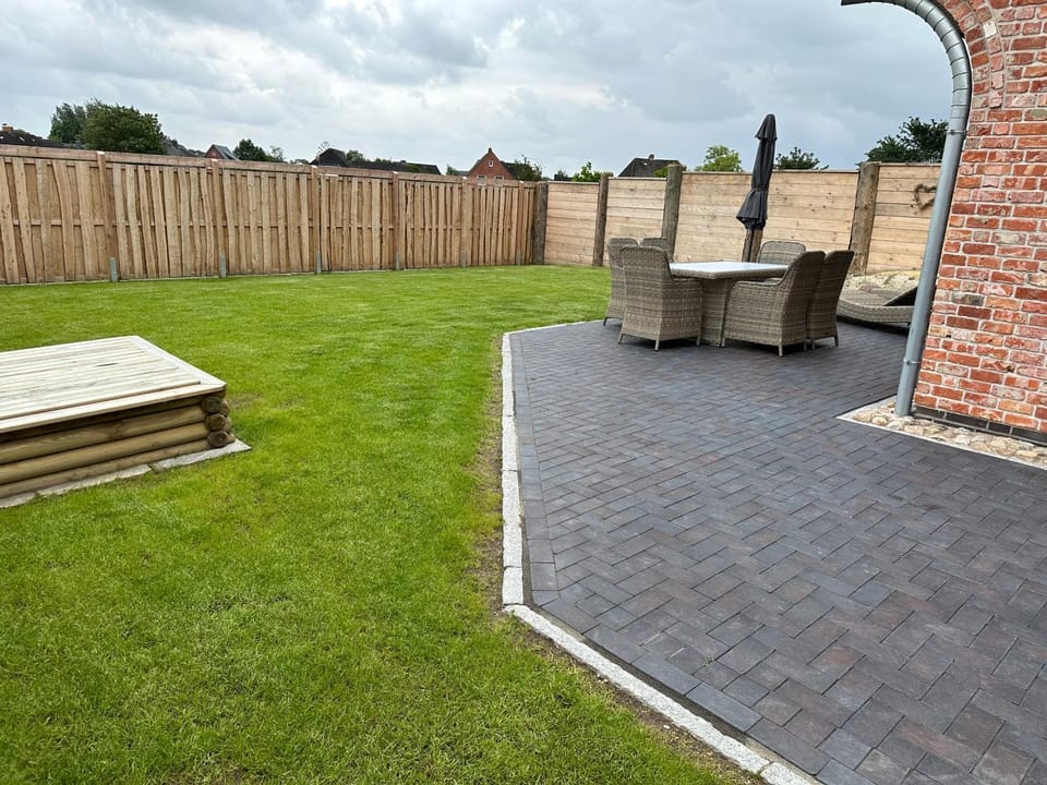 Children play ground, Garden, Balcony/Terrace, Seating area