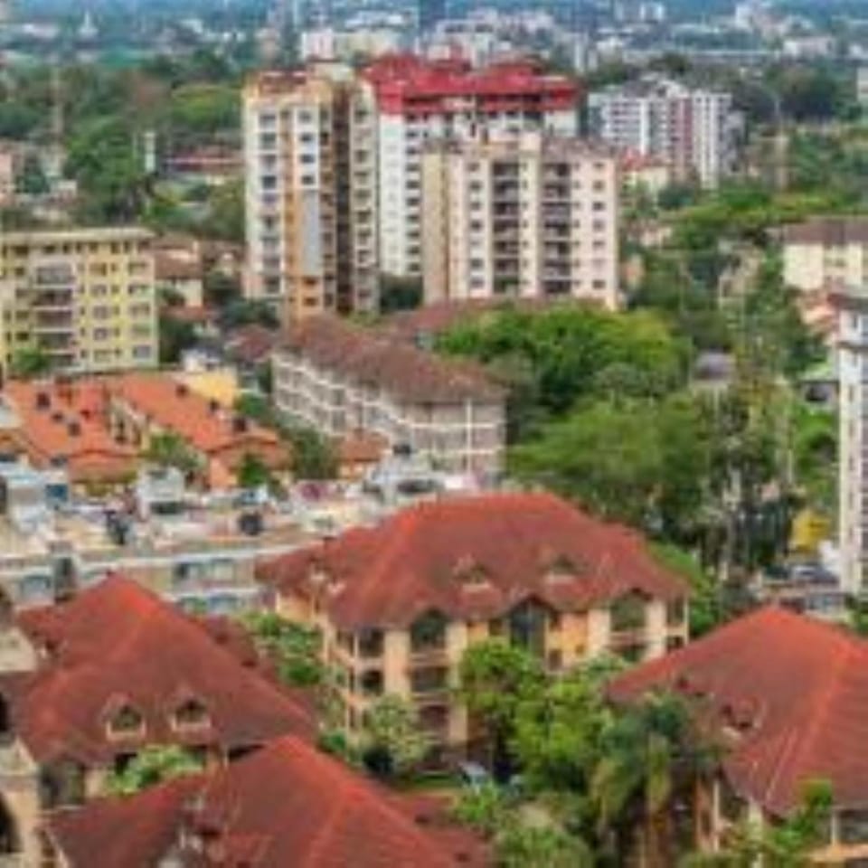 lovely fully furnished studio apartment in kilimani with unbeatable city views Apartment in Nairobi