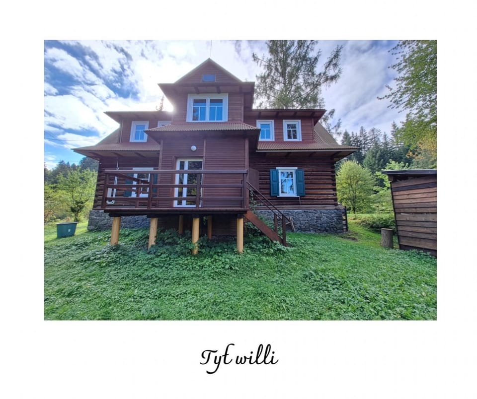 Property building, Spring, Day, Garden, Garden view