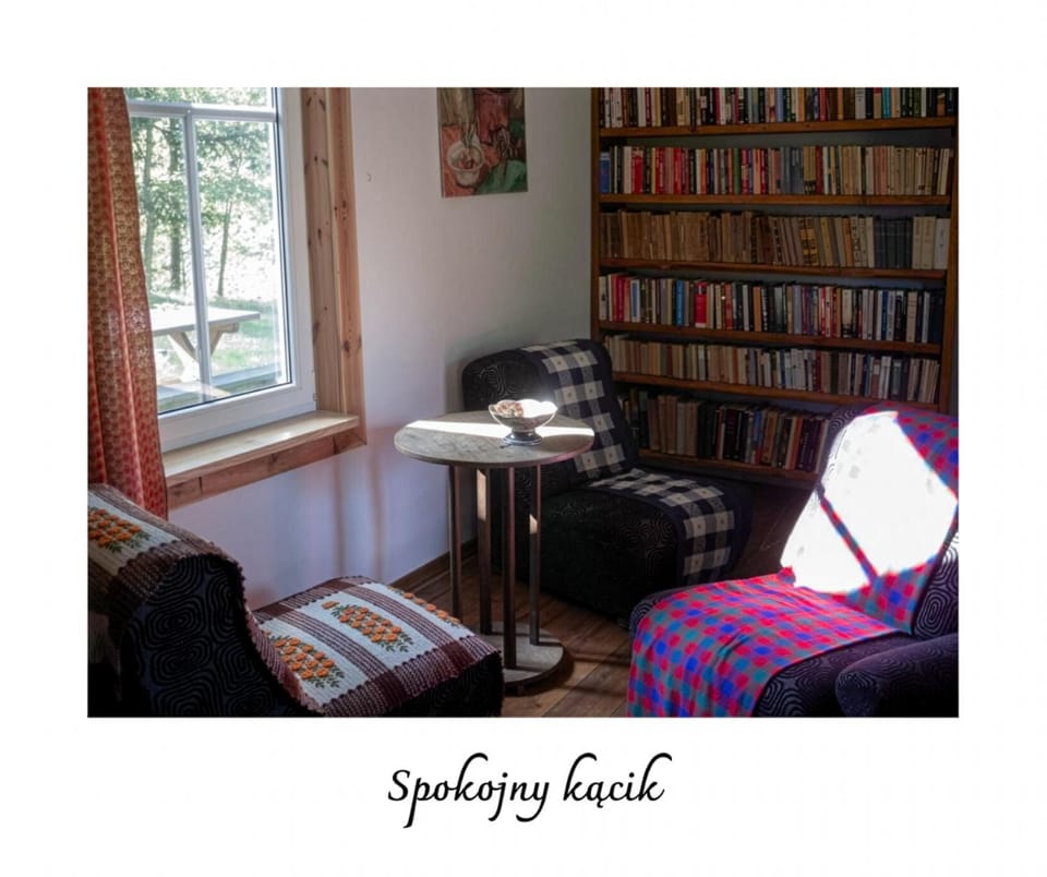 Library, Living room, Seating area