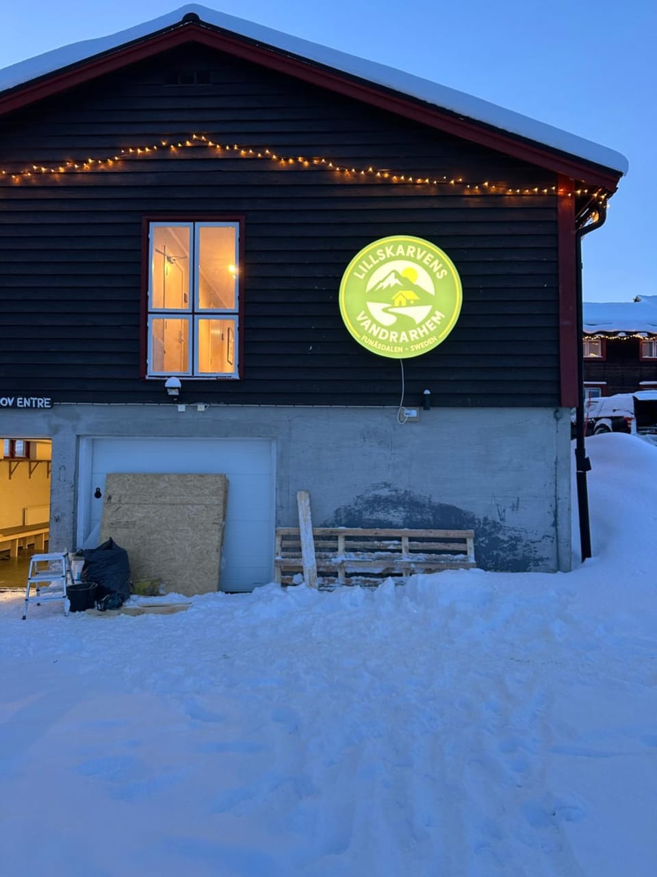 Property building, Property logo or sign, Winter