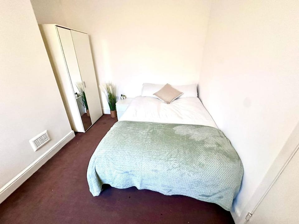 Ideal space, perfect location to explore the city Apartment in Nottingham