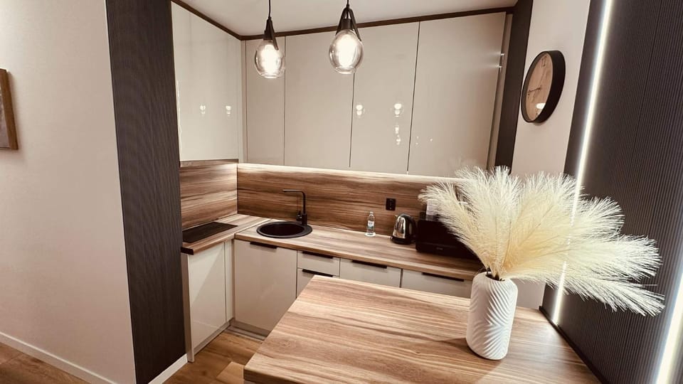 Seating area, kitchen