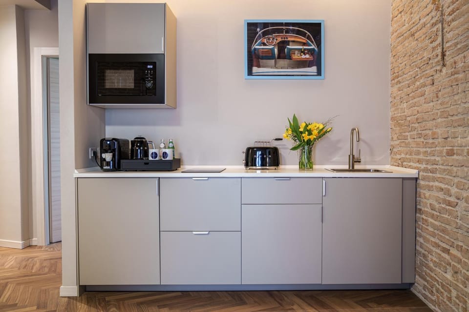 Coffee/tea facilities, Kitchen or kitchenette, toaster